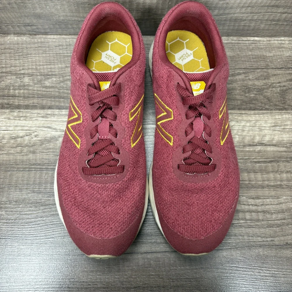 New Balance Fresh Foam Arishi v3 Red Gold Womens US Size 7 WARISMR3 Running Shoe